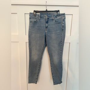 Gap Universal Jegging Mid Rise with Stretch